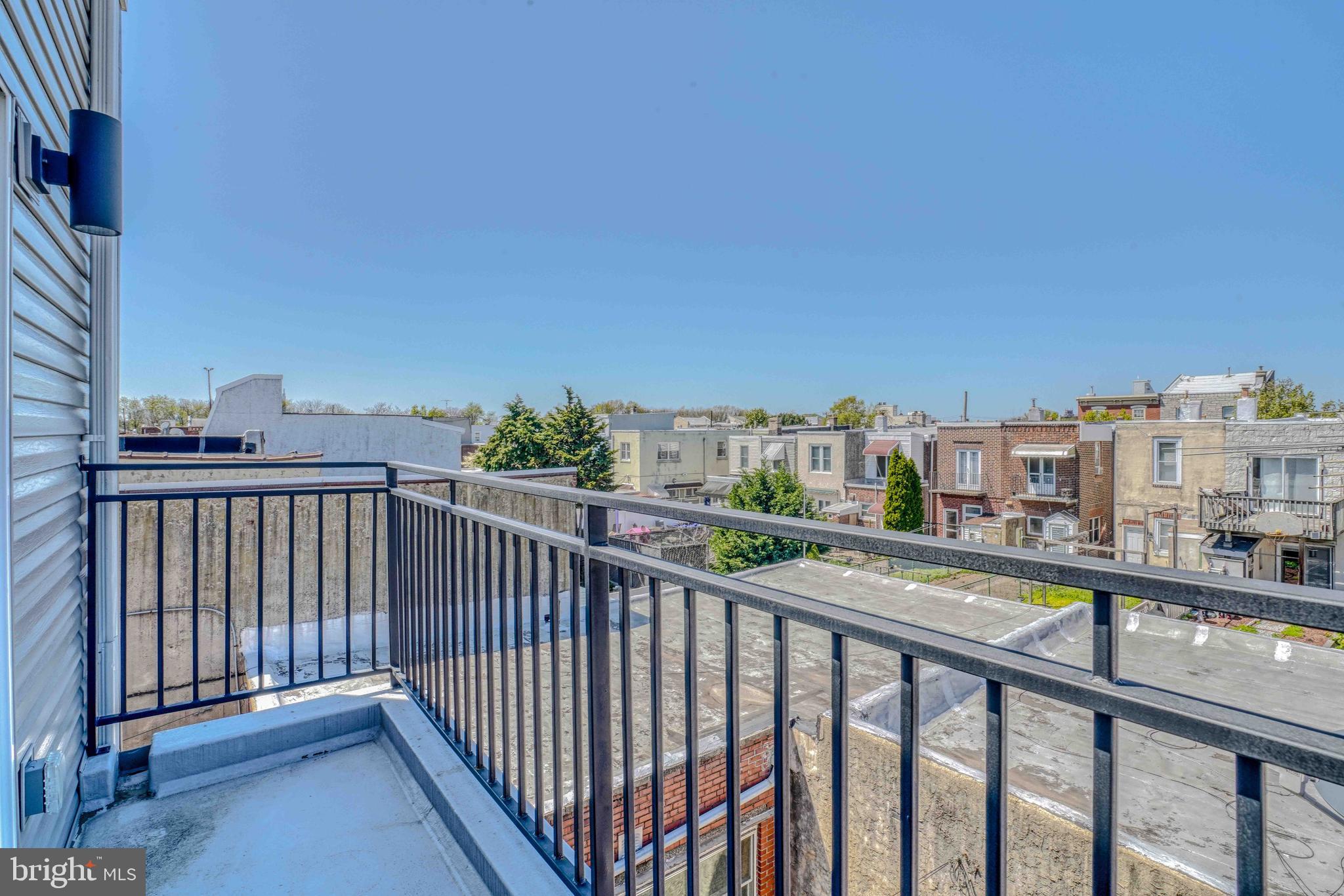 PORT RICHMOND - Residential