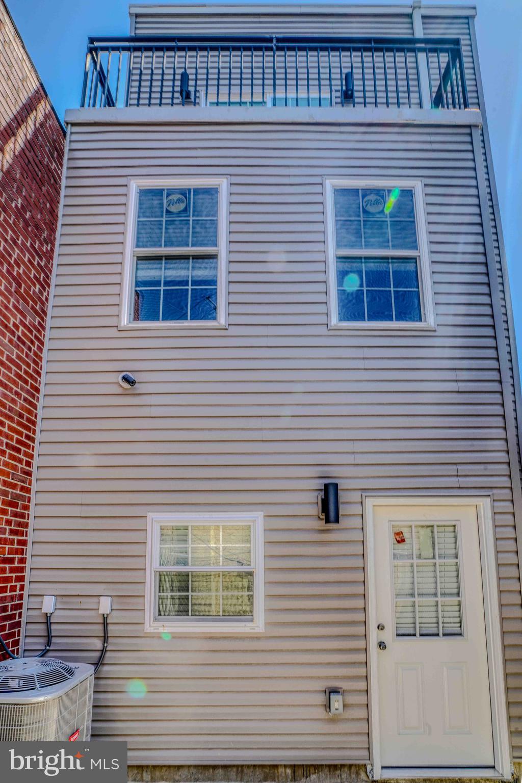 PORT RICHMOND - Residential