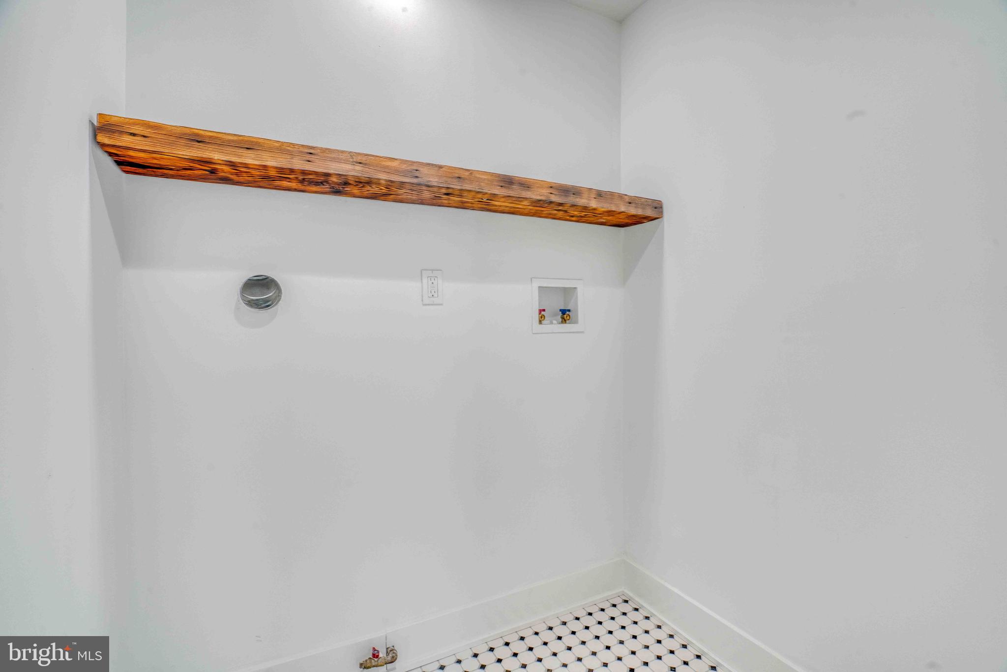 PORT RICHMOND - Residential