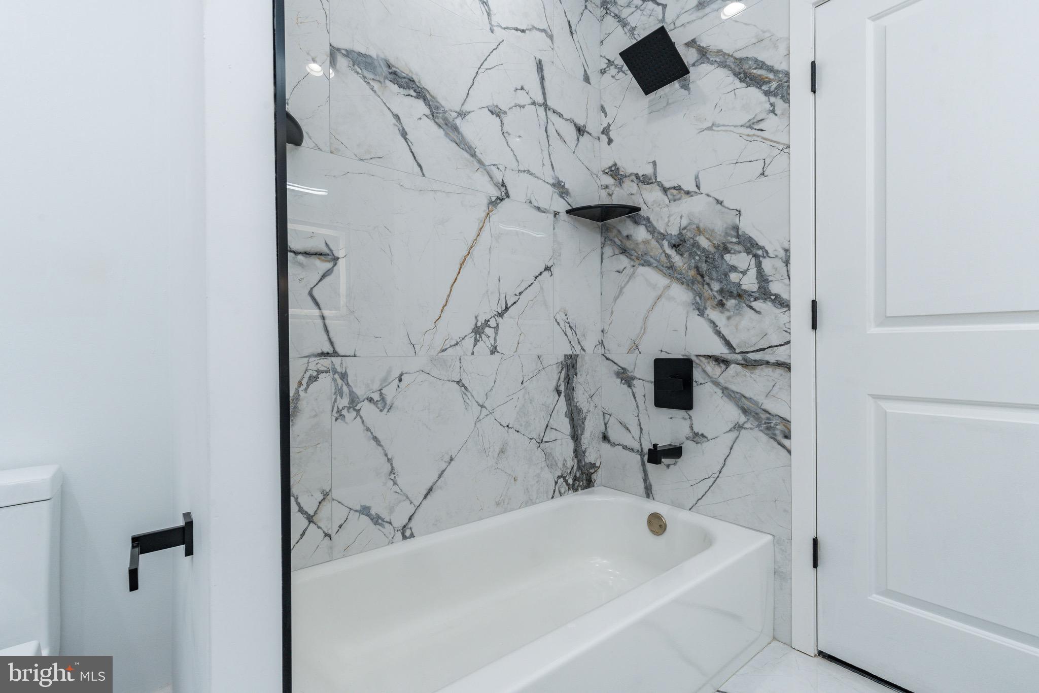 PORT RICHMOND - Residential