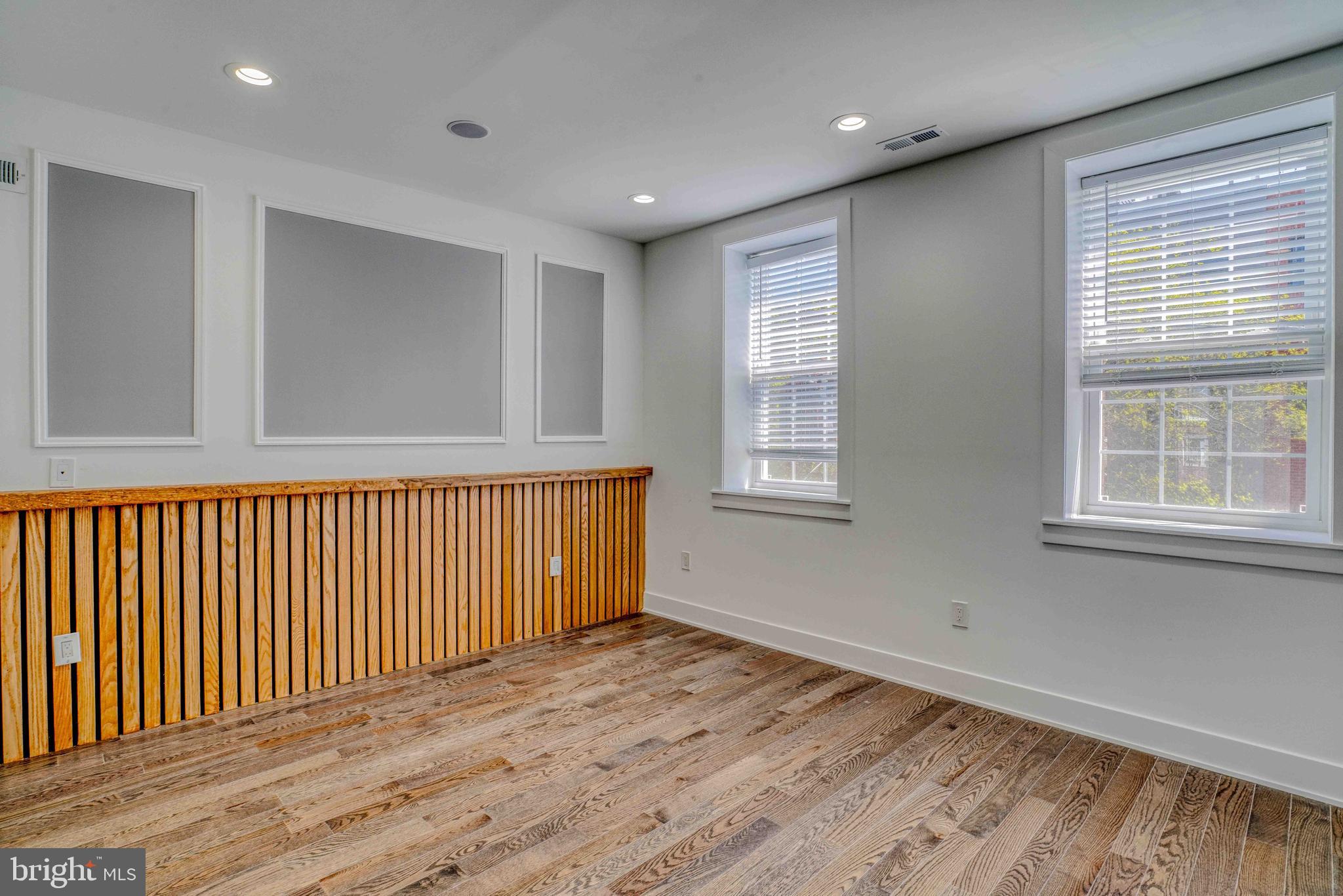 PORT RICHMOND - Residential