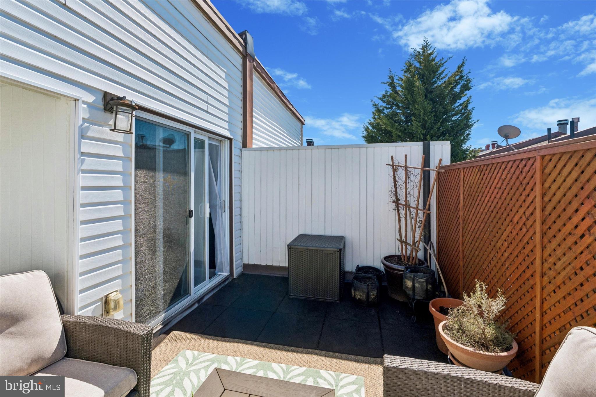 BELLA VISTA - Residential