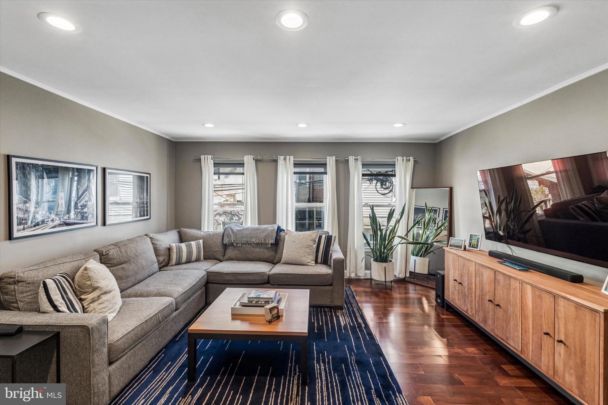 BELLA VISTA - Residential