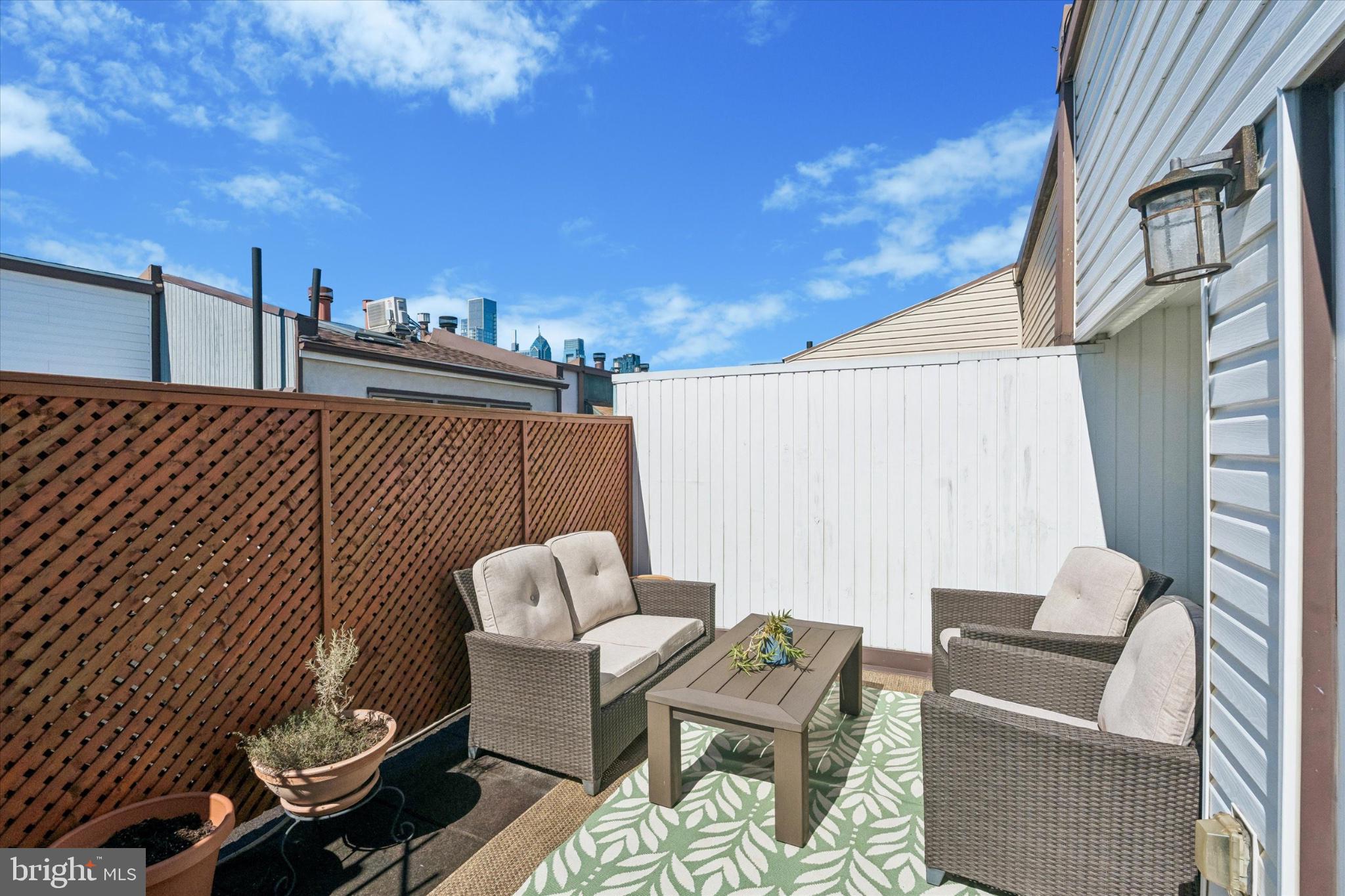 BELLA VISTA - Residential