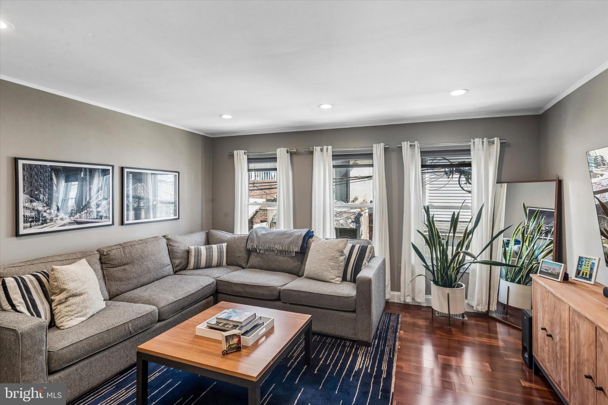 BELLA VISTA - Residential