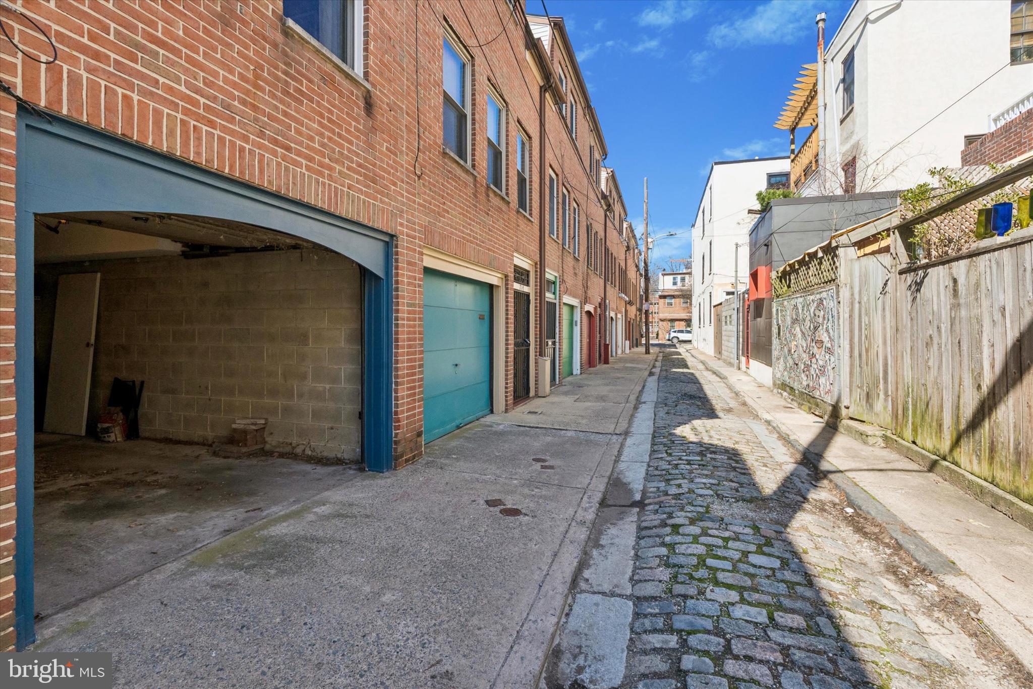 BELLA VISTA - Residential