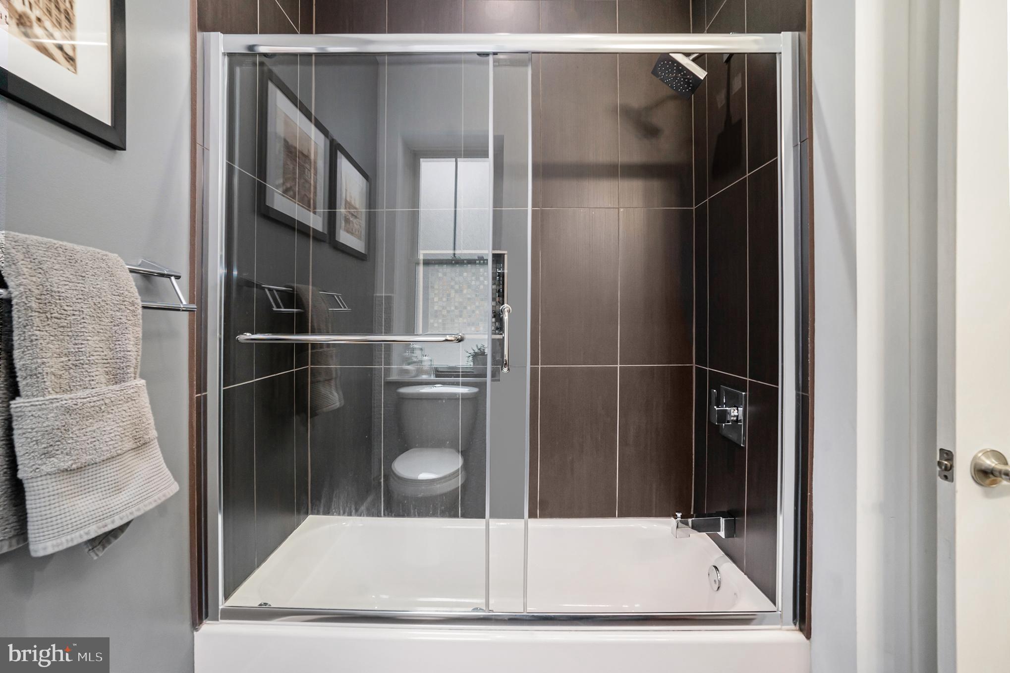 GRADUATE HOSPITAL - Residential