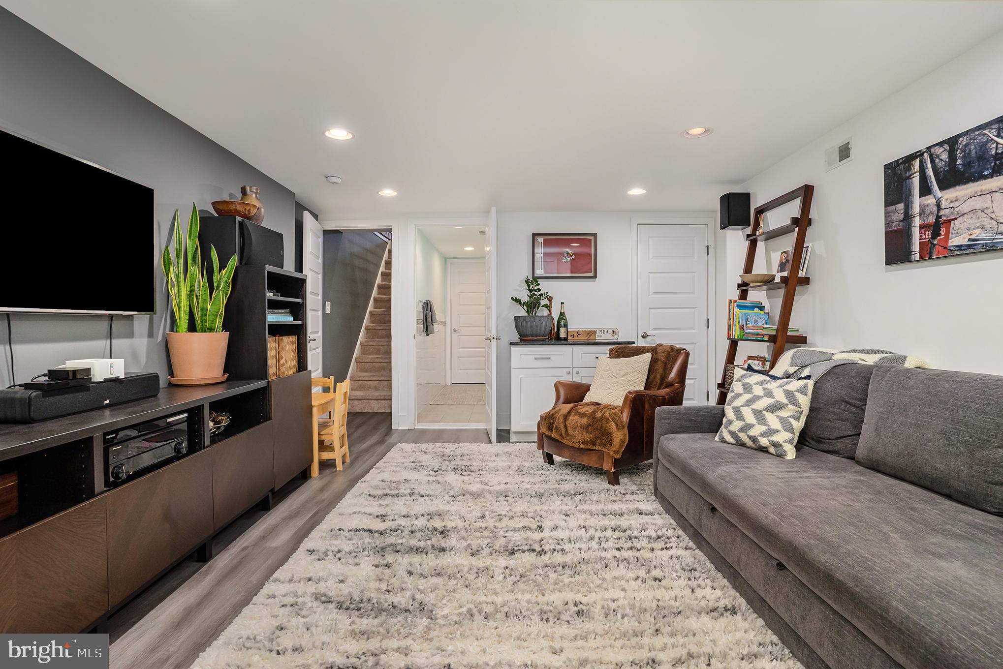 GRADUATE HOSPITAL - Residential