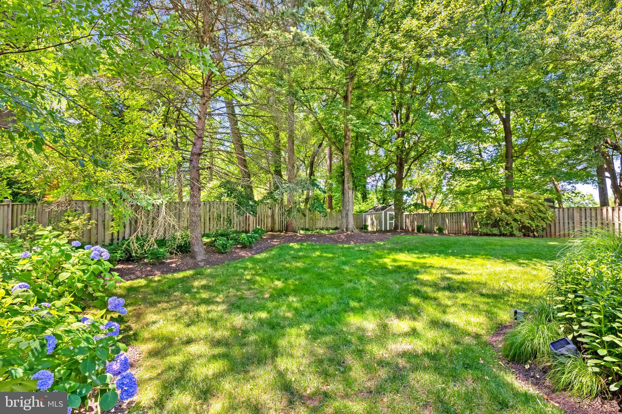 VIENNA WOODS - Residential