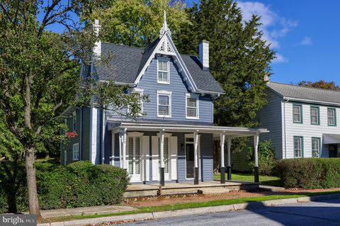 Photo of 150 Race Street, Bainbridge, PA 17502 (MLS # PALA2058626)