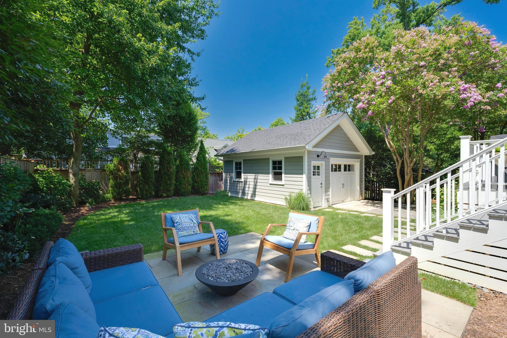 CHEVY CHASE - Residential