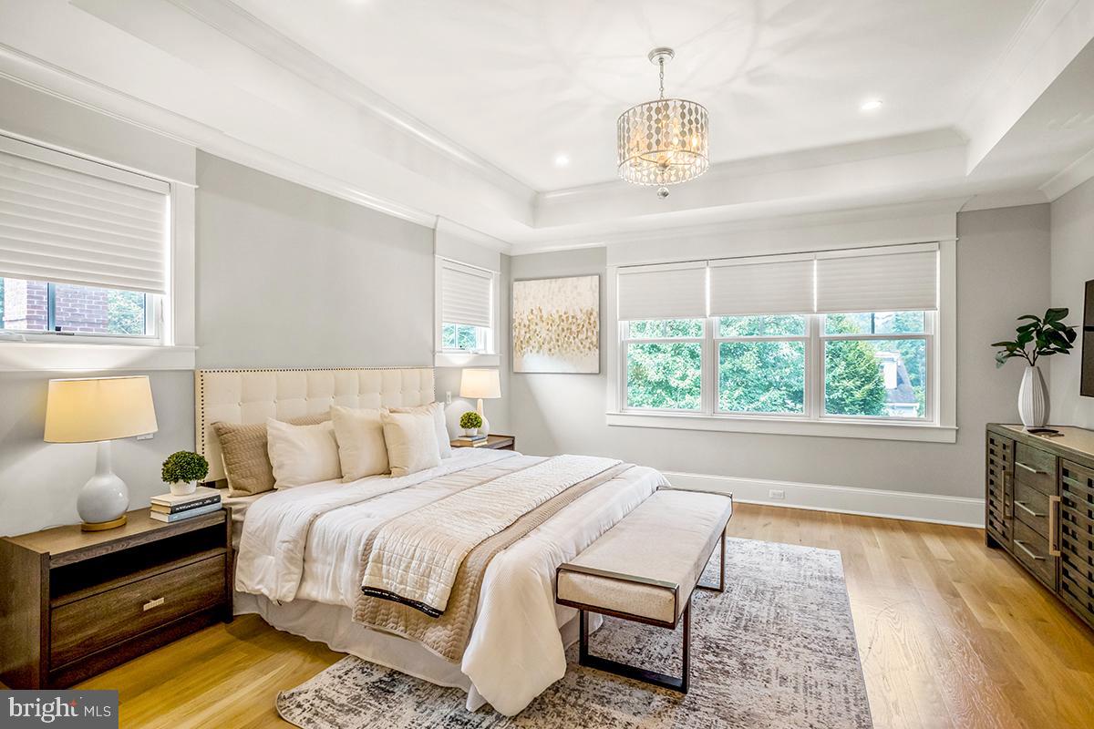 CHEVY CHASE - Residential