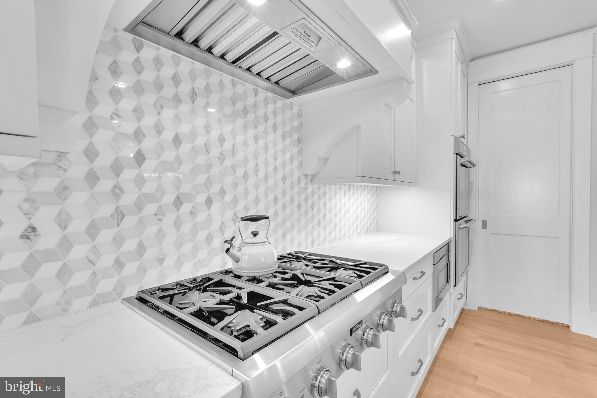 CHEVY CHASE - Residential