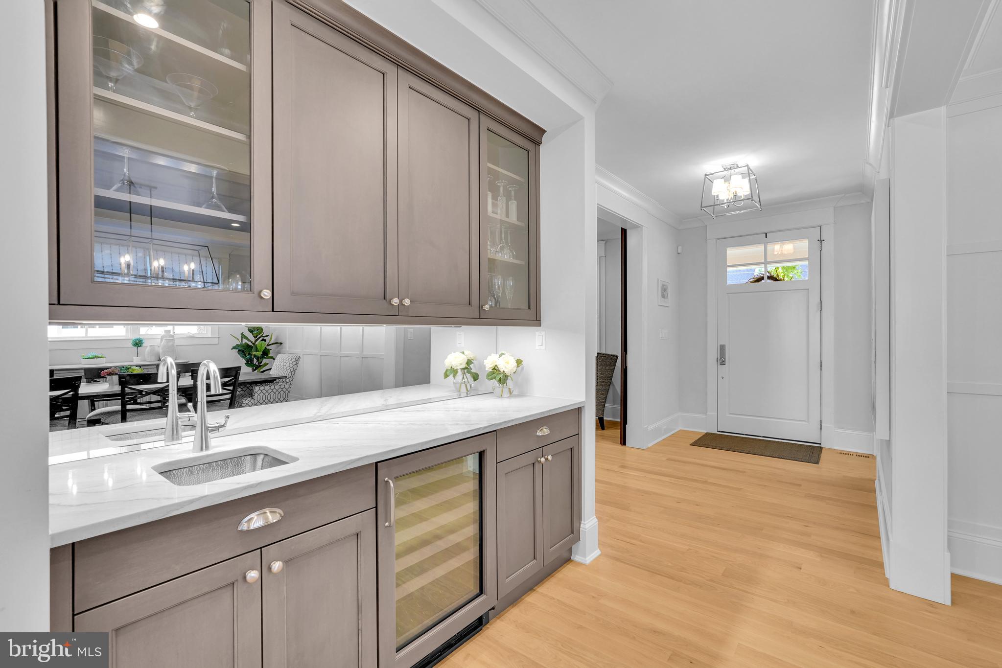 CHEVY CHASE - Residential