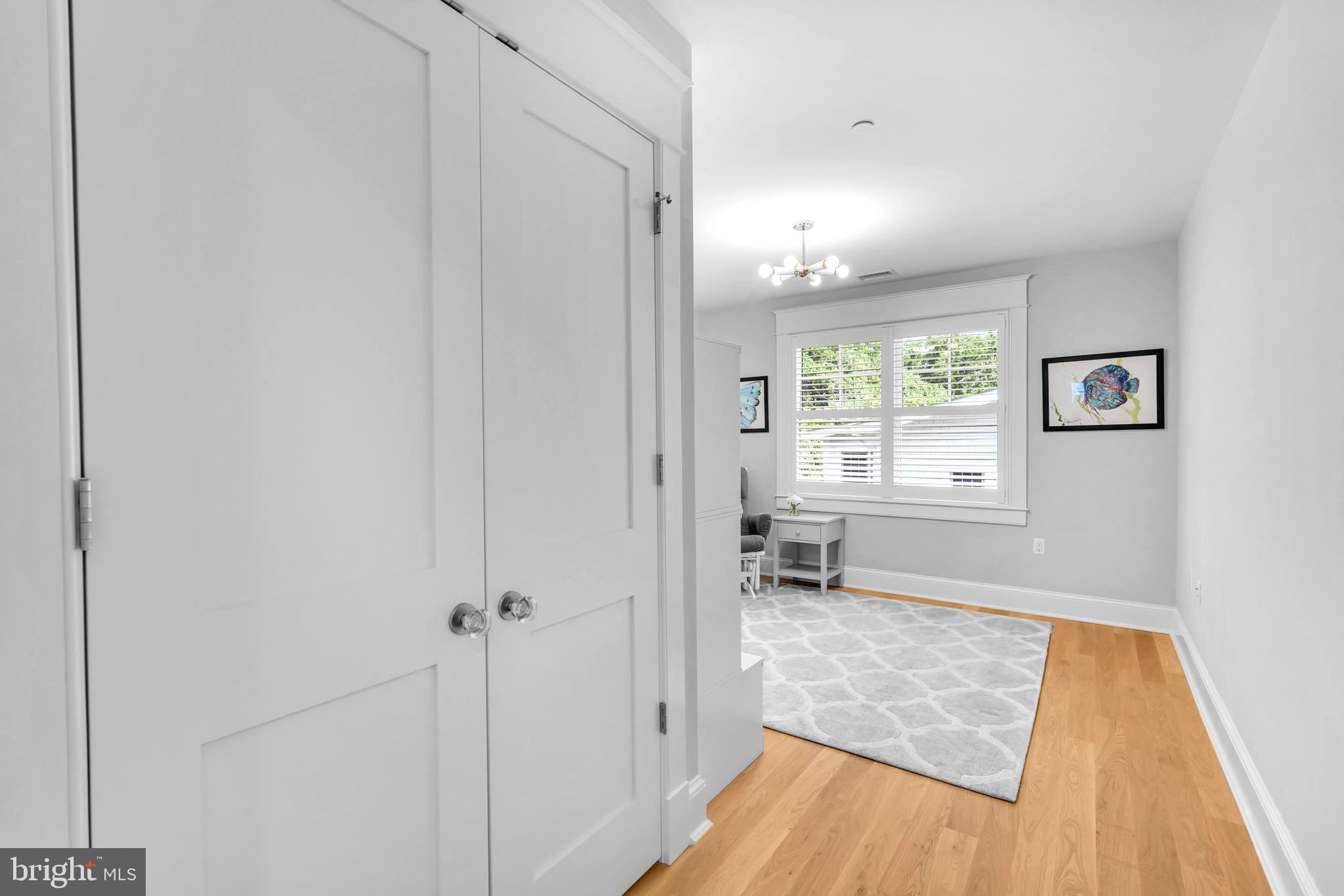 CHEVY CHASE - Residential