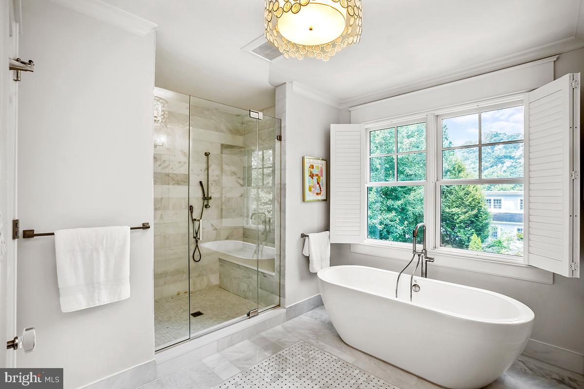 CHEVY CHASE - Residential