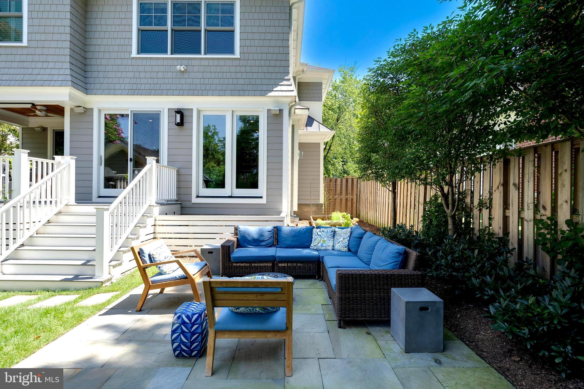 CHEVY CHASE - Residential