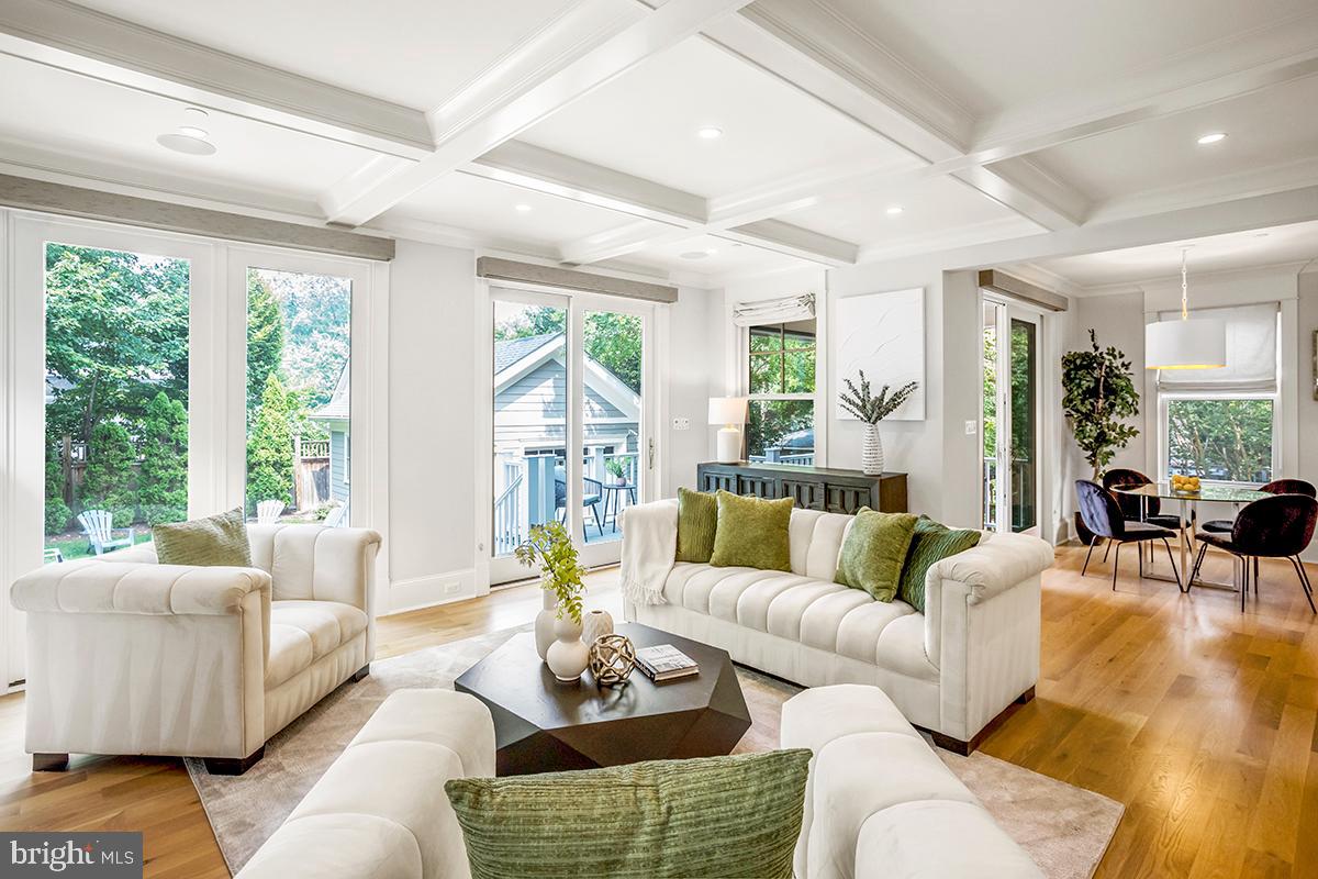 CHEVY CHASE - Residential