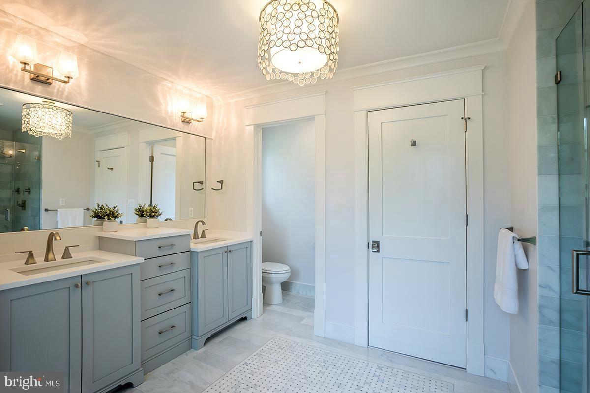 CHEVY CHASE - Residential