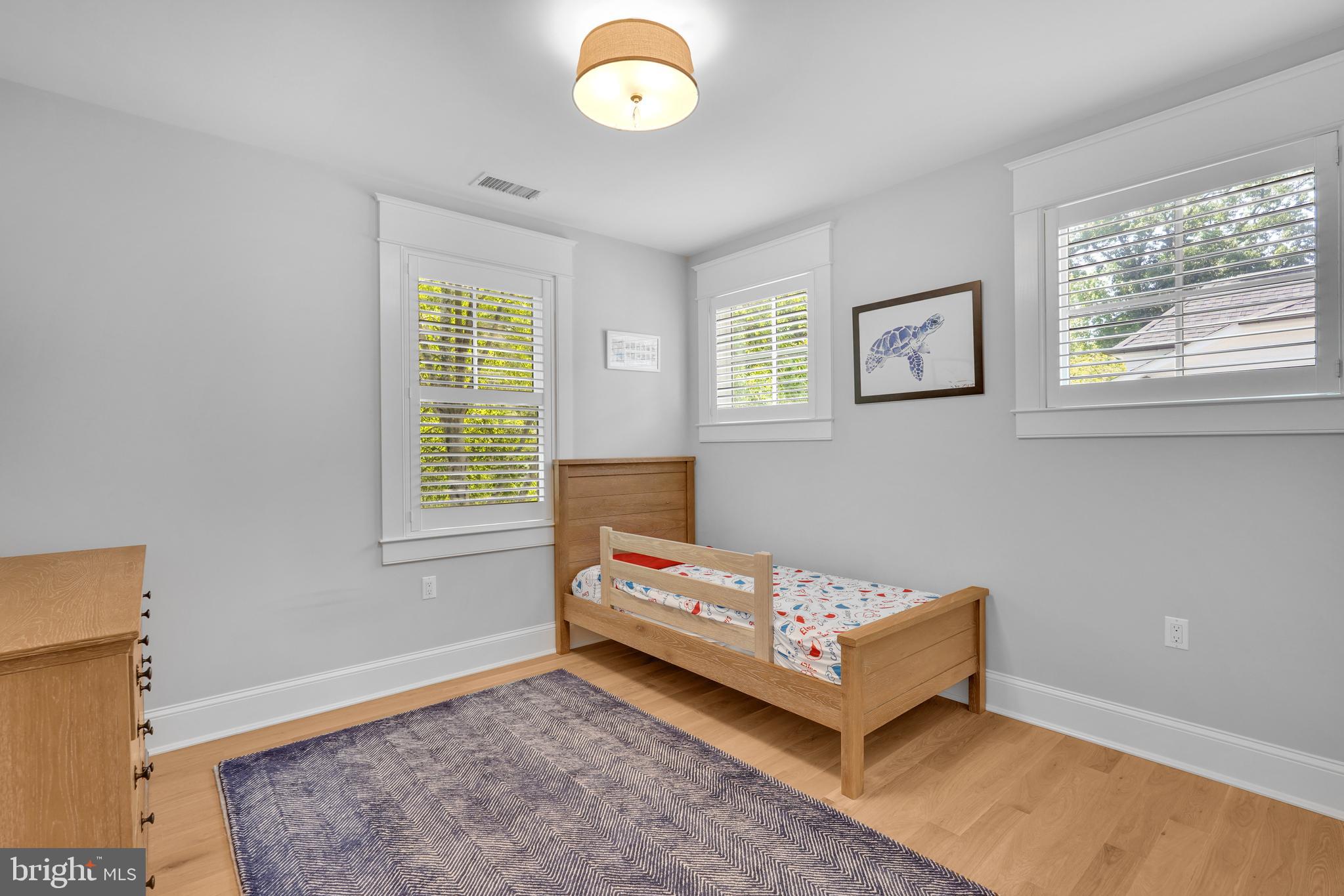 CHEVY CHASE - Residential