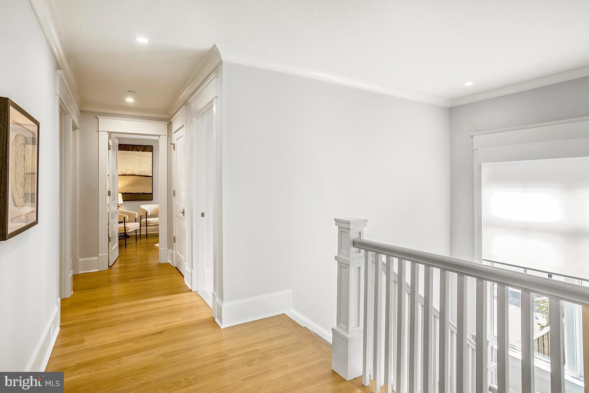 CHEVY CHASE - Residential