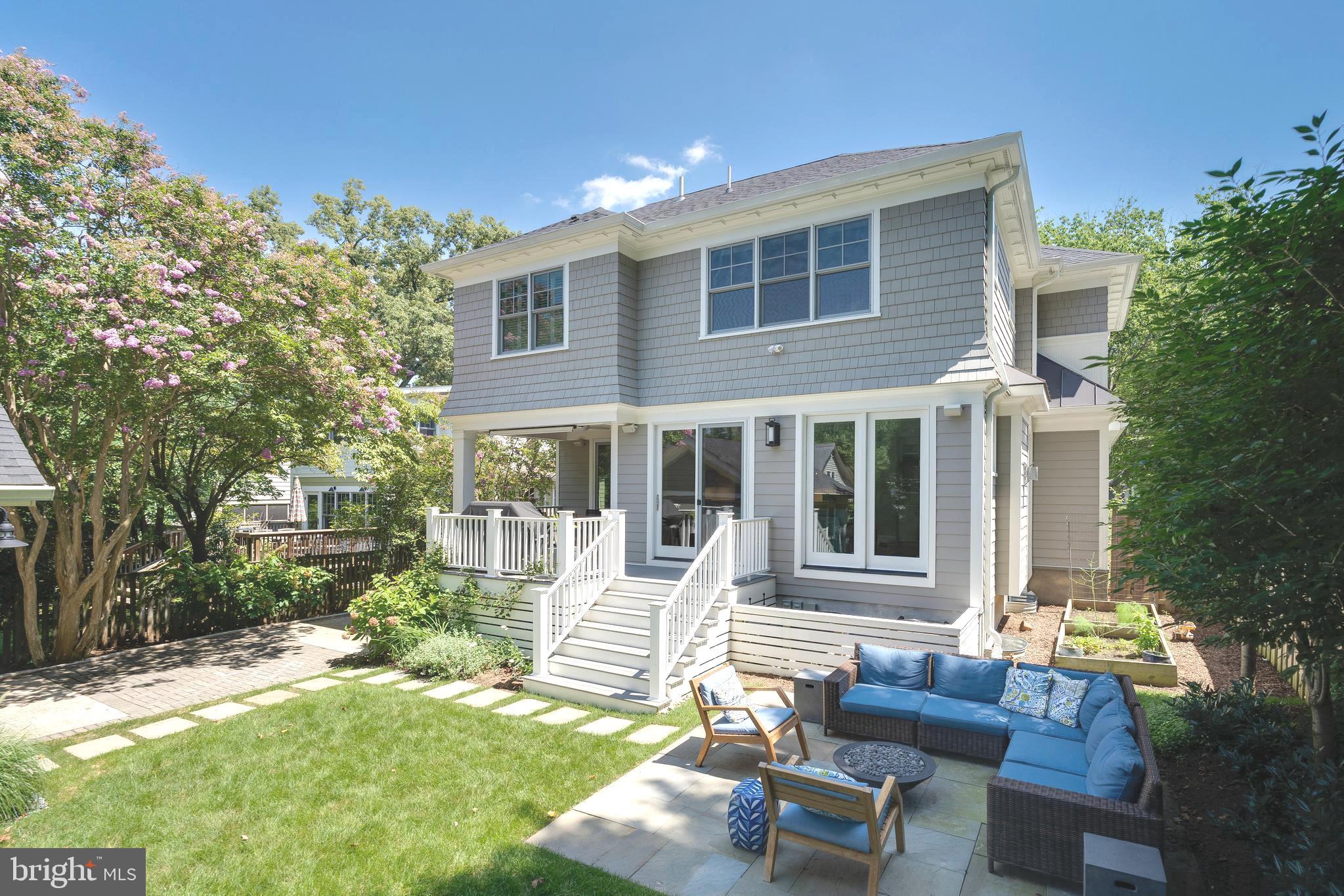 CHEVY CHASE - Residential