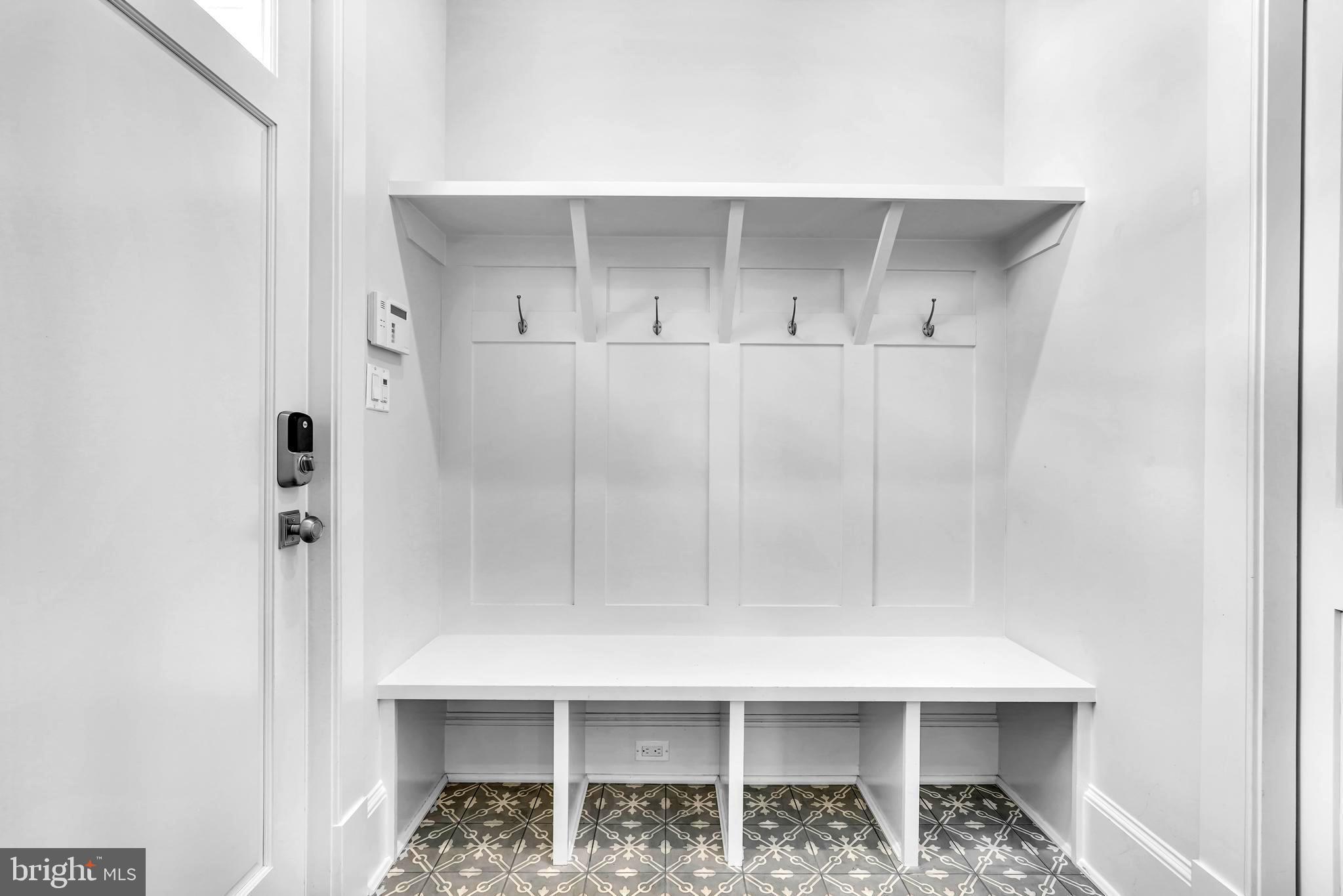 CHEVY CHASE - Residential