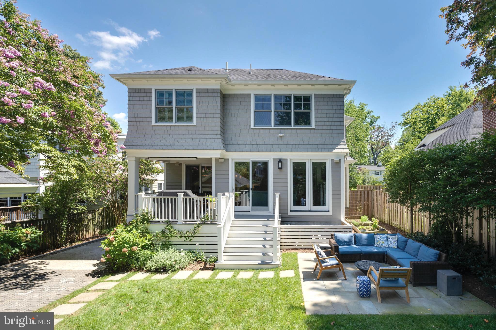 CHEVY CHASE - Residential