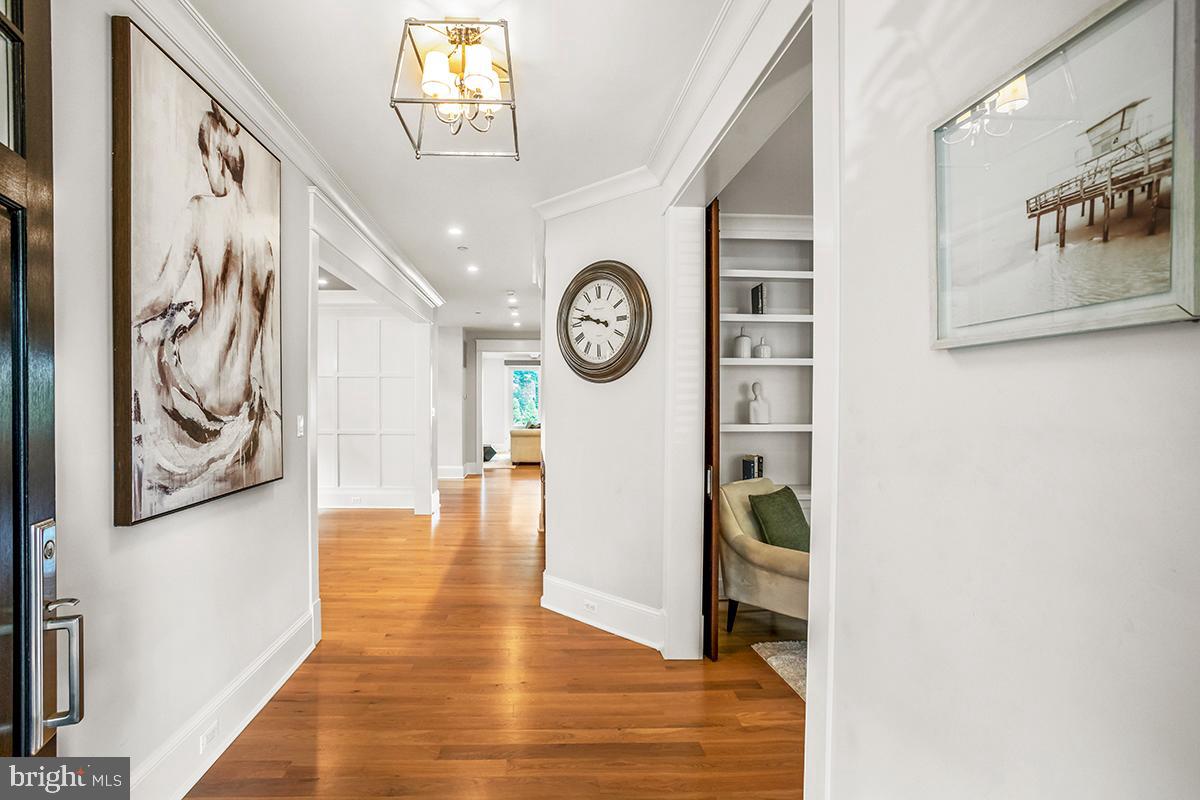 CHEVY CHASE - Residential