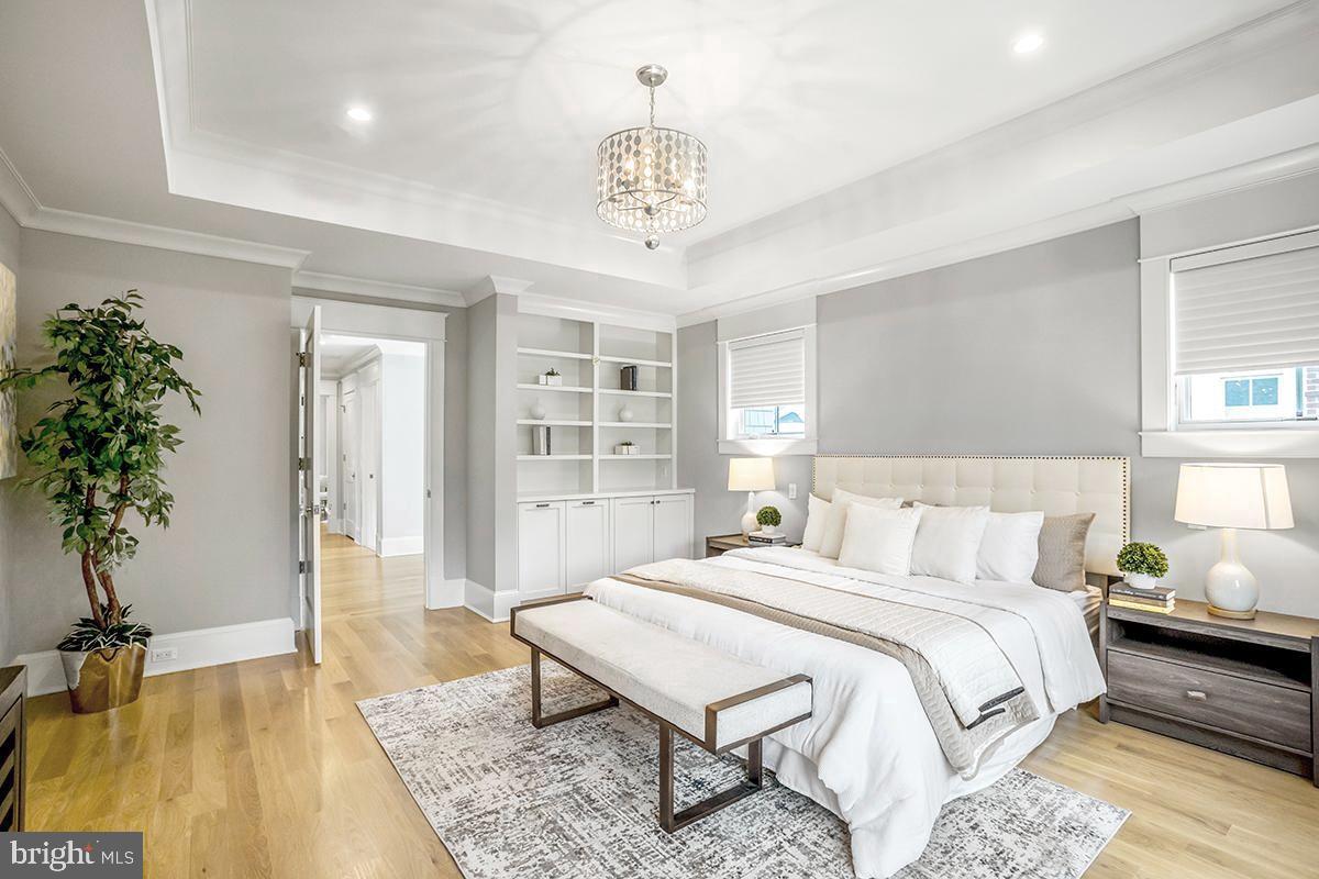 CHEVY CHASE - Residential