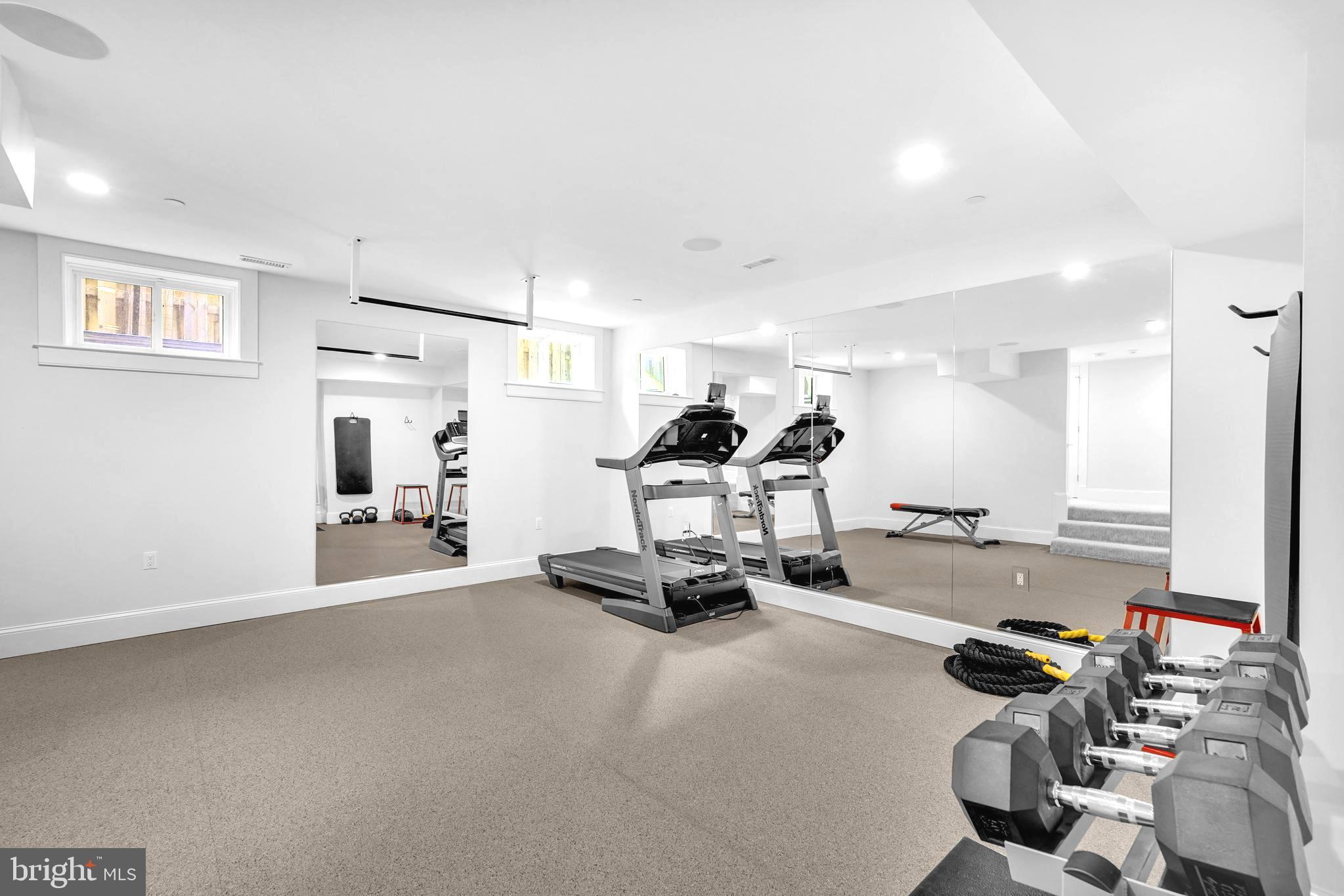 CHEVY CHASE - Residential