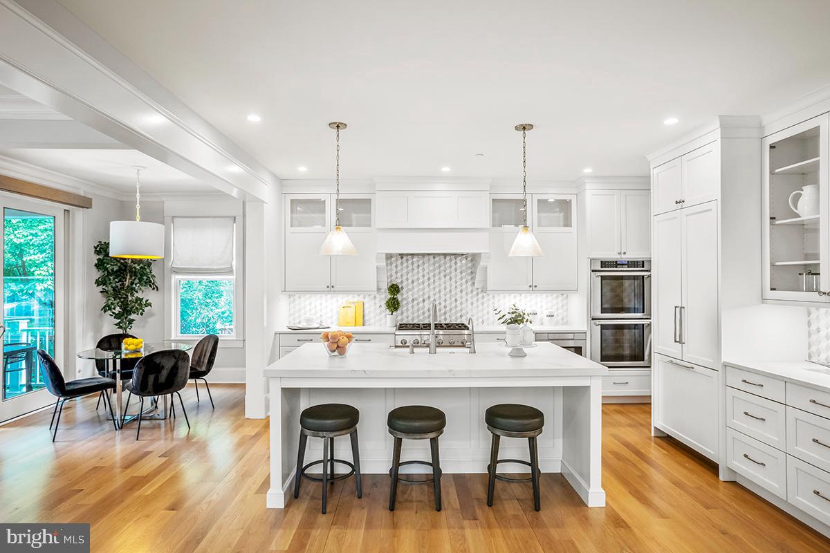 CHEVY CHASE - Residential