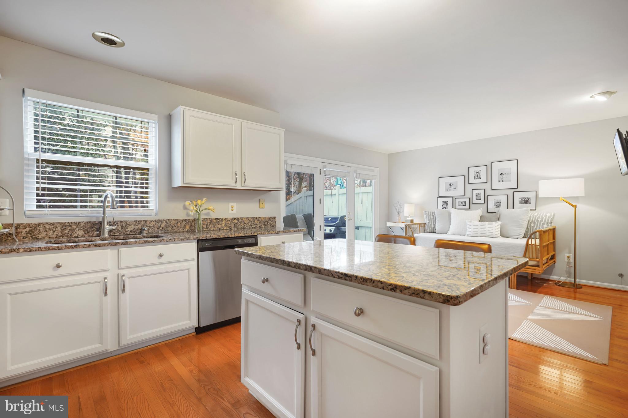 VIRGINIA CENTER - Residential