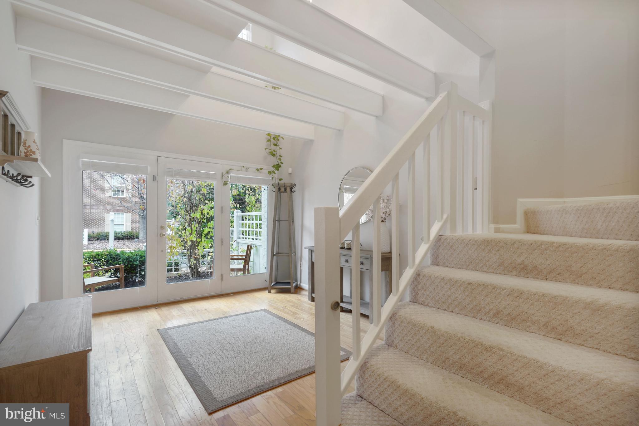 VIRGINIA CENTER - Residential