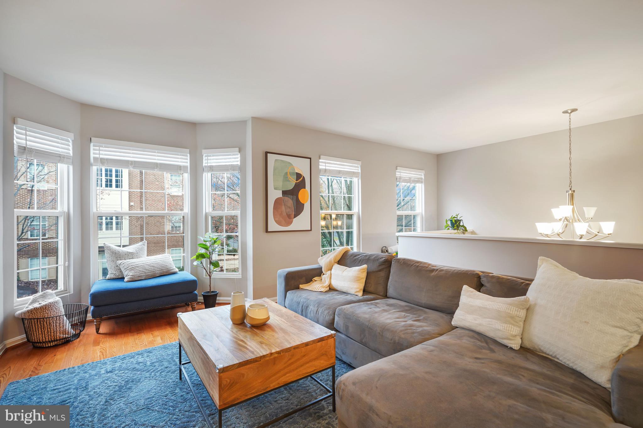 VIRGINIA CENTER - Residential