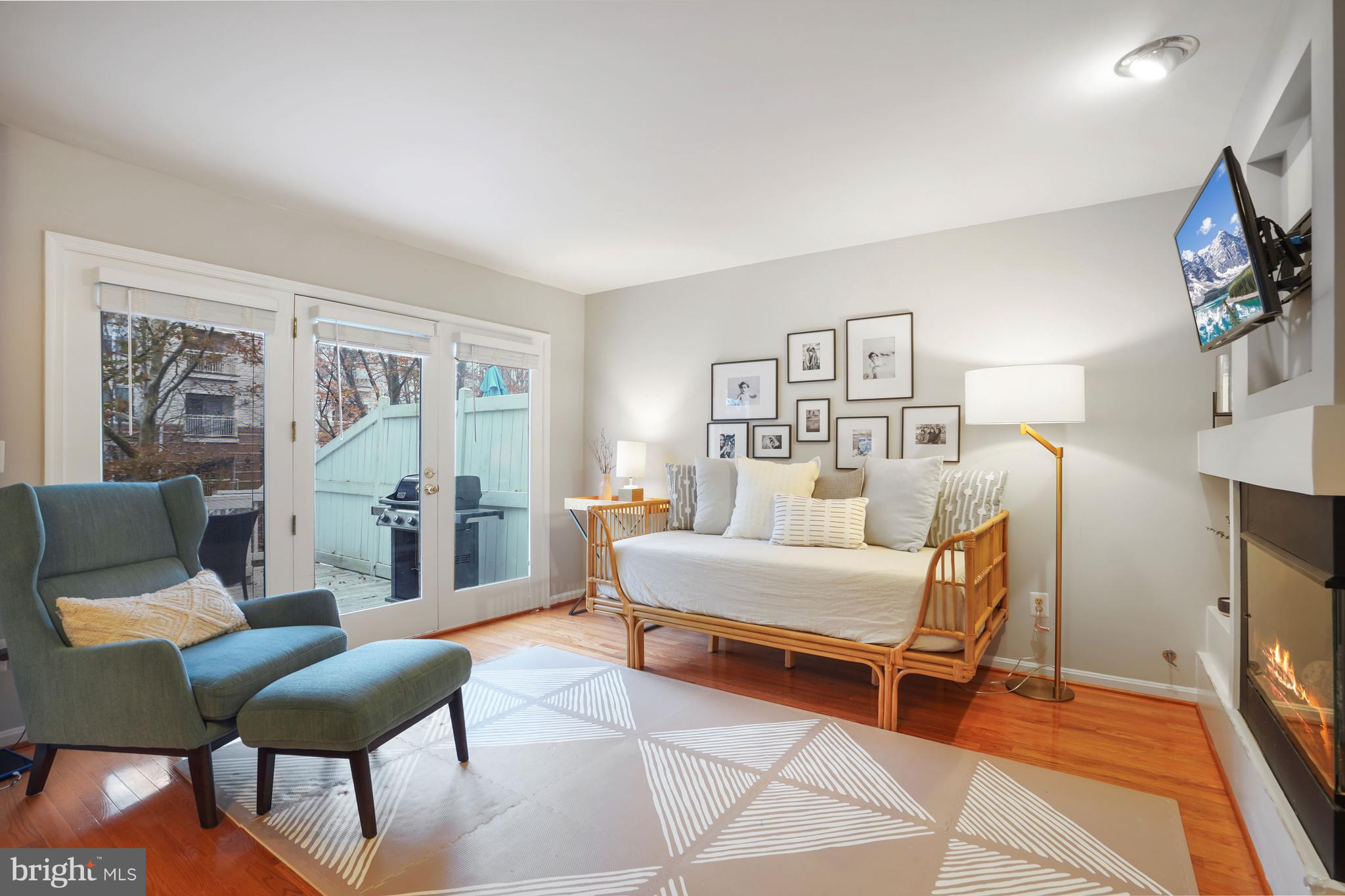 VIRGINIA CENTER - Residential