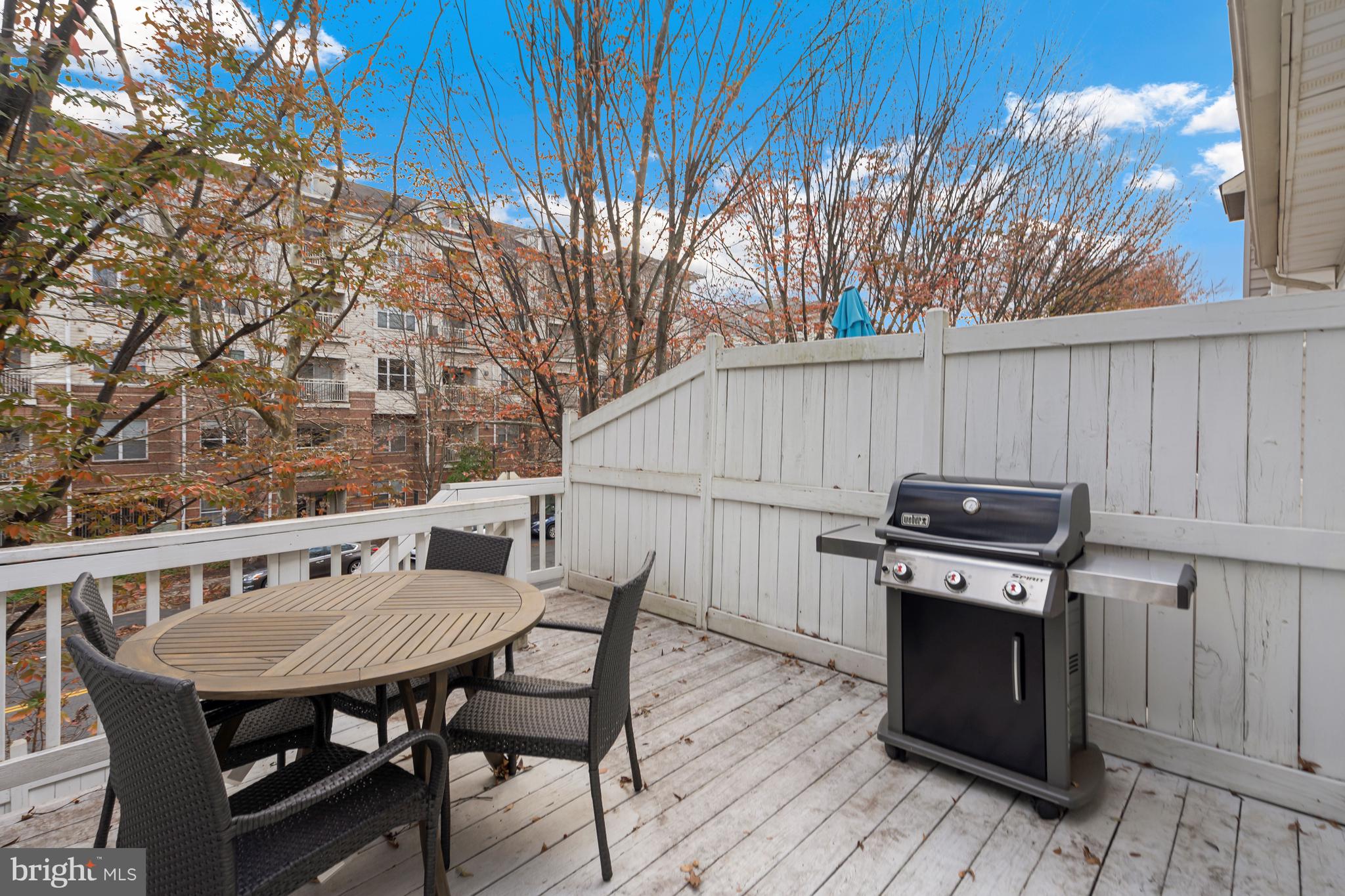 VIRGINIA CENTER - Residential