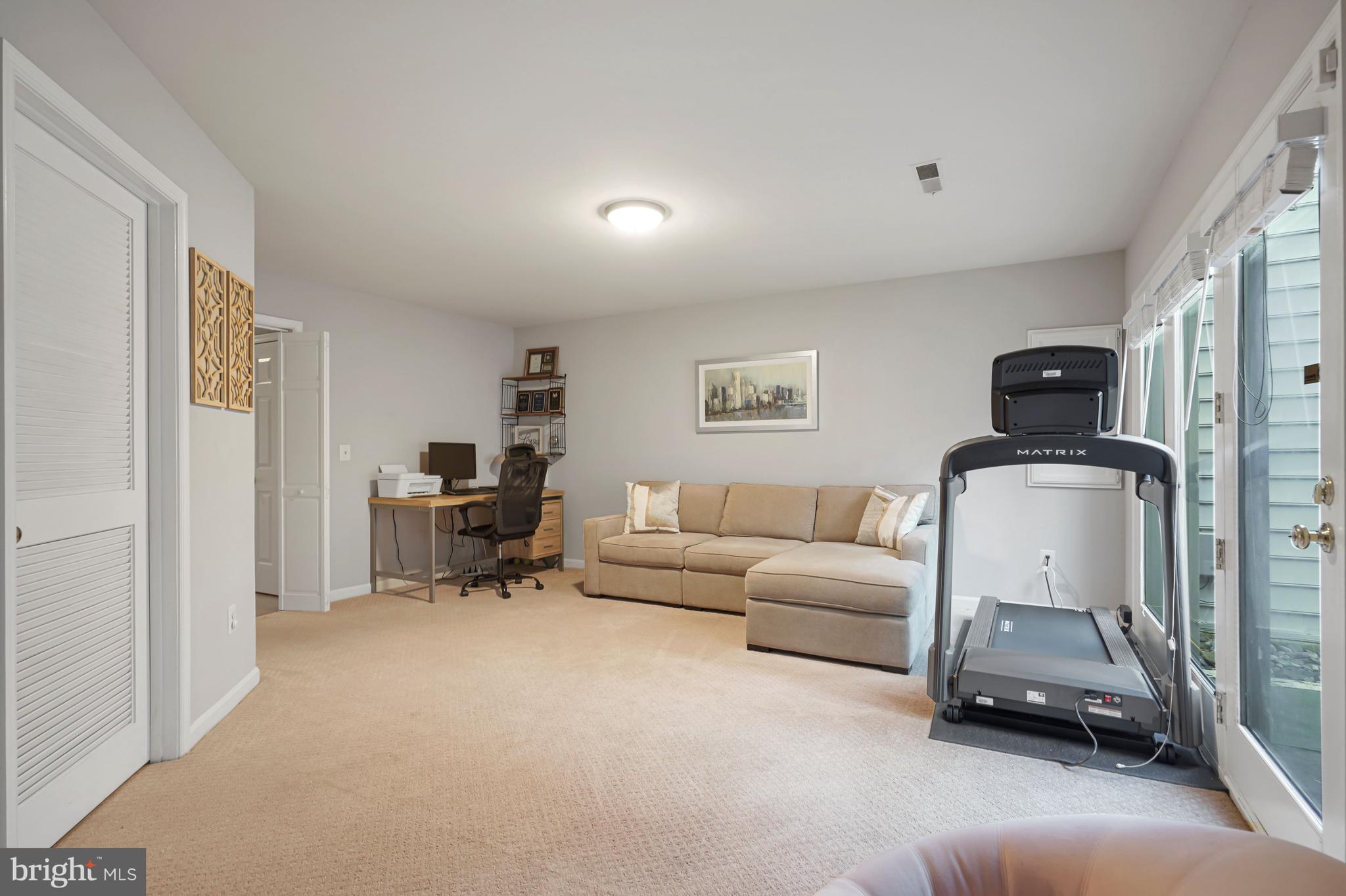 VIRGINIA CENTER - Residential