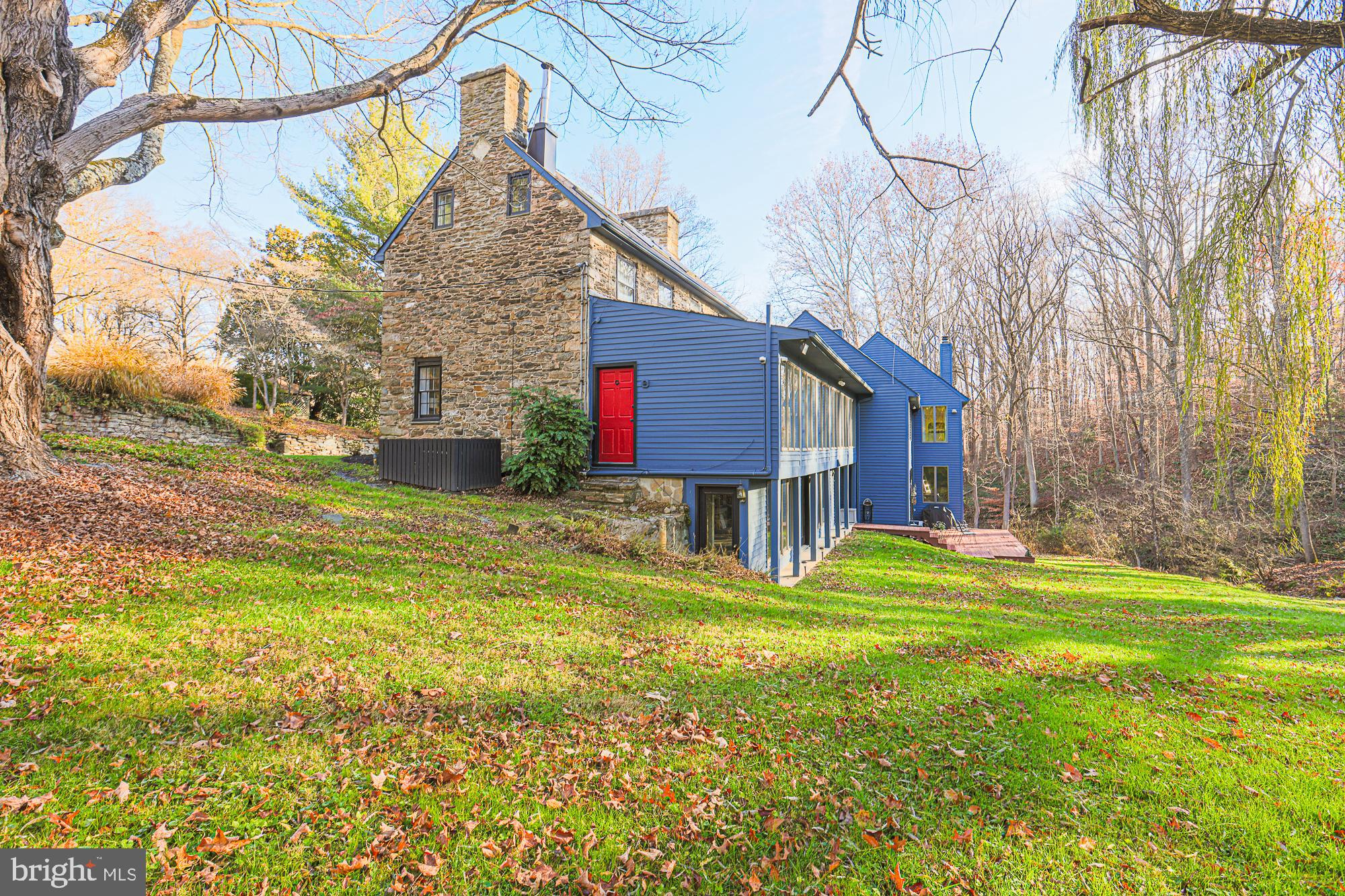 MARINER'S COVE - Residential