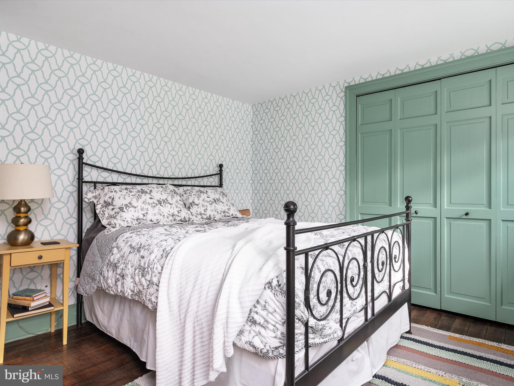 MARINER'S COVE - Residential