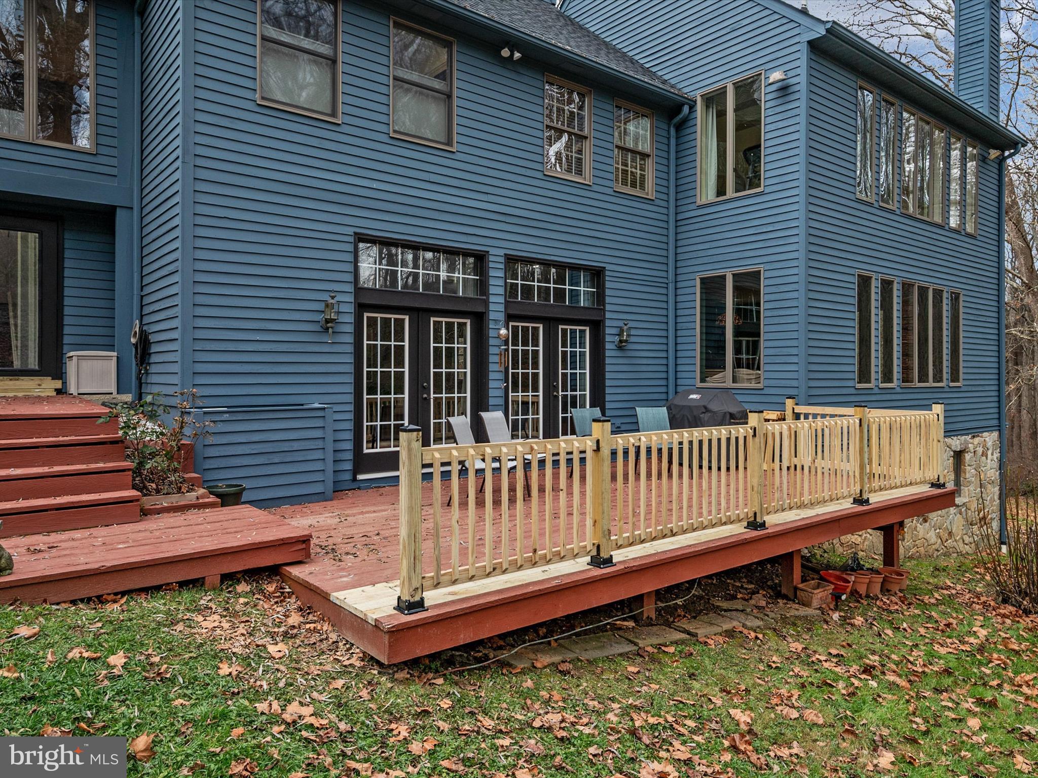 MARINER'S COVE - Residential