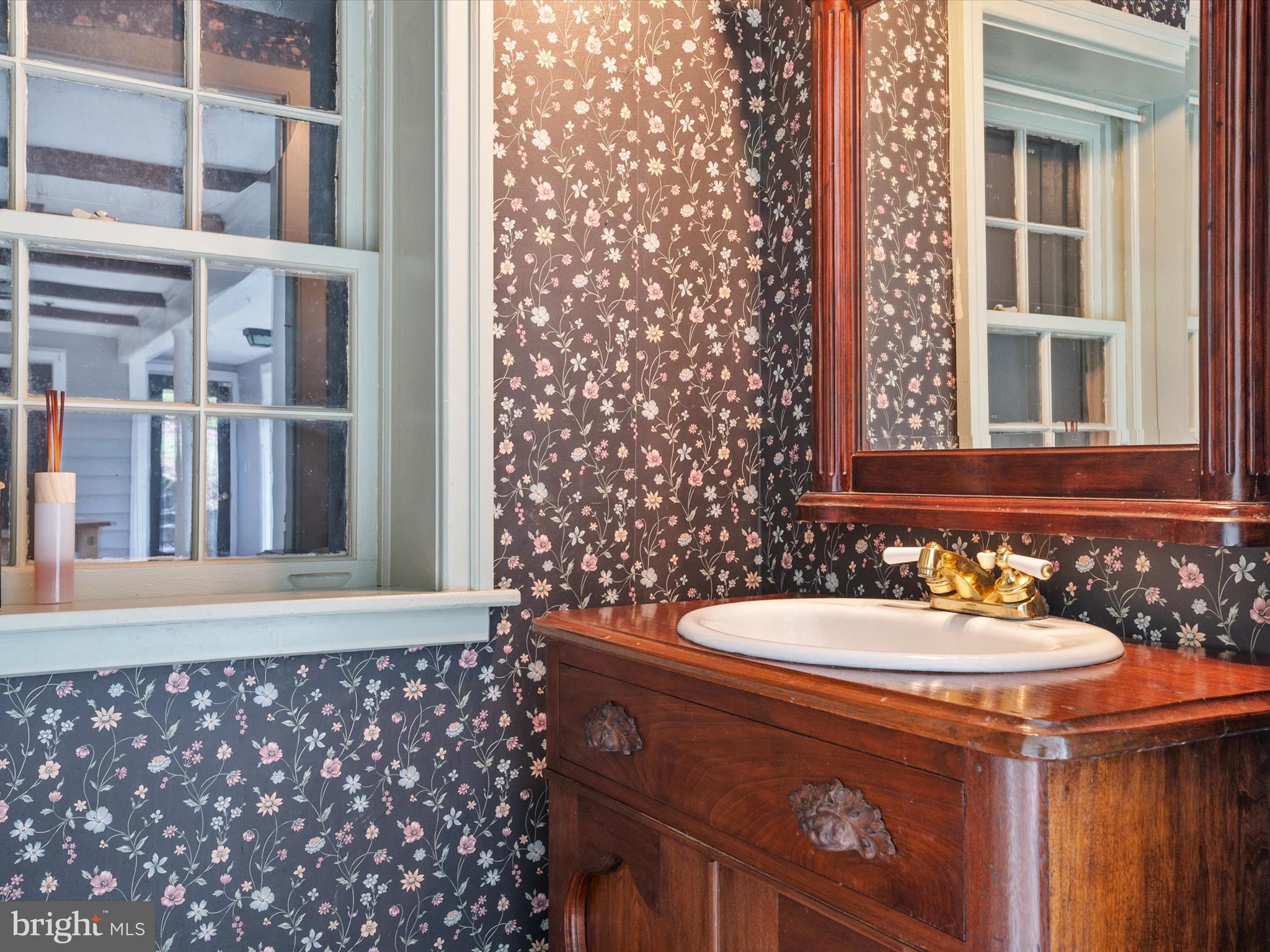 MARINER'S COVE - Residential