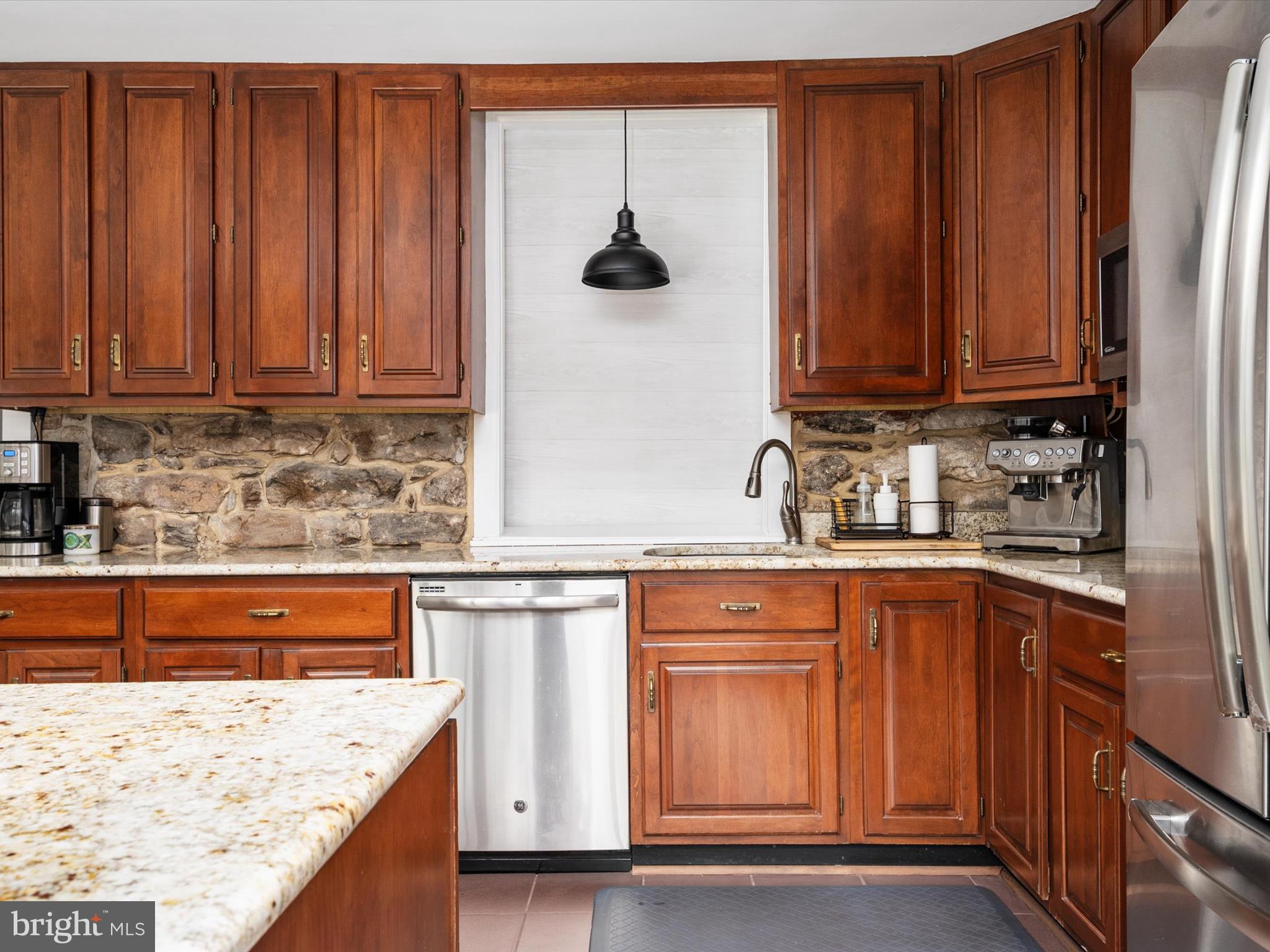 MARINER'S COVE - Residential