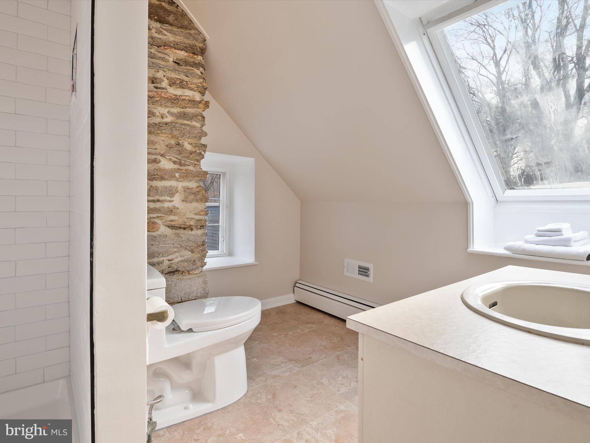 MARINER'S COVE - Residential