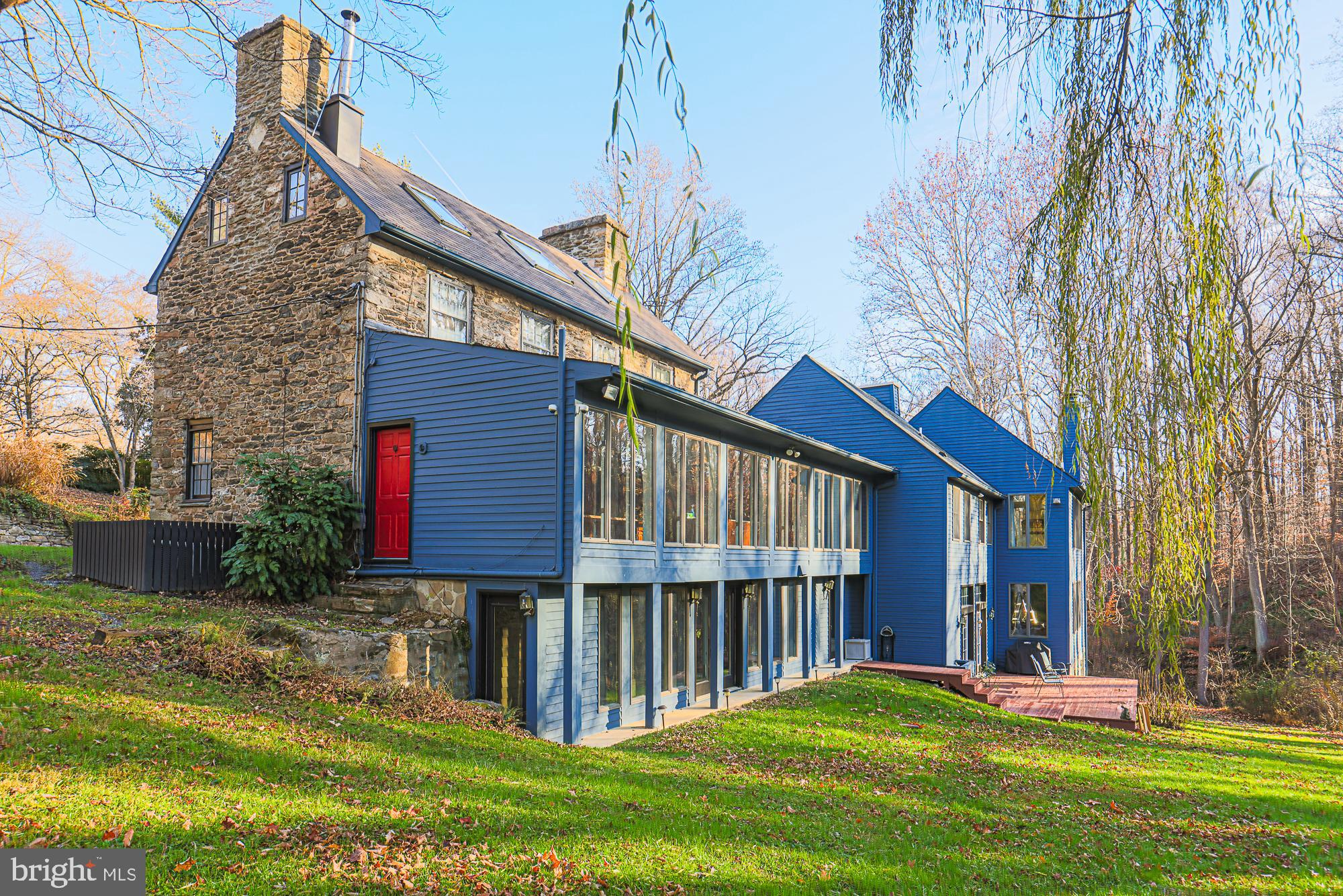 MARINER'S COVE - Residential