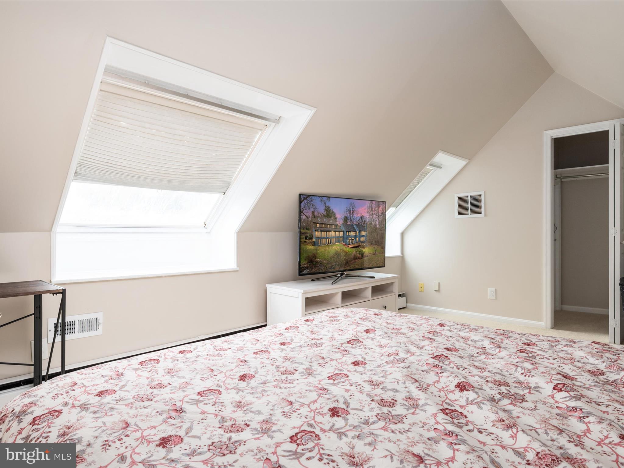 MARINER'S COVE - Residential