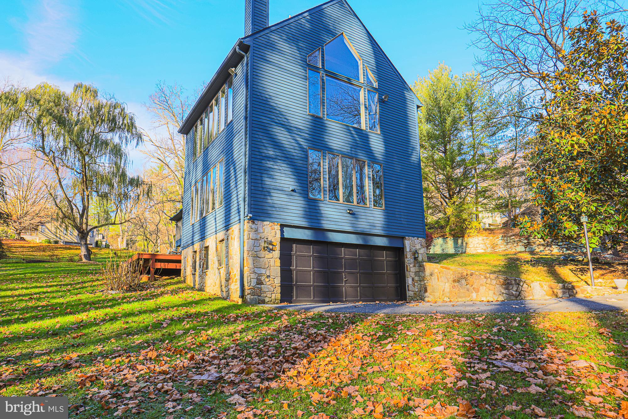 MARINER'S COVE - Residential