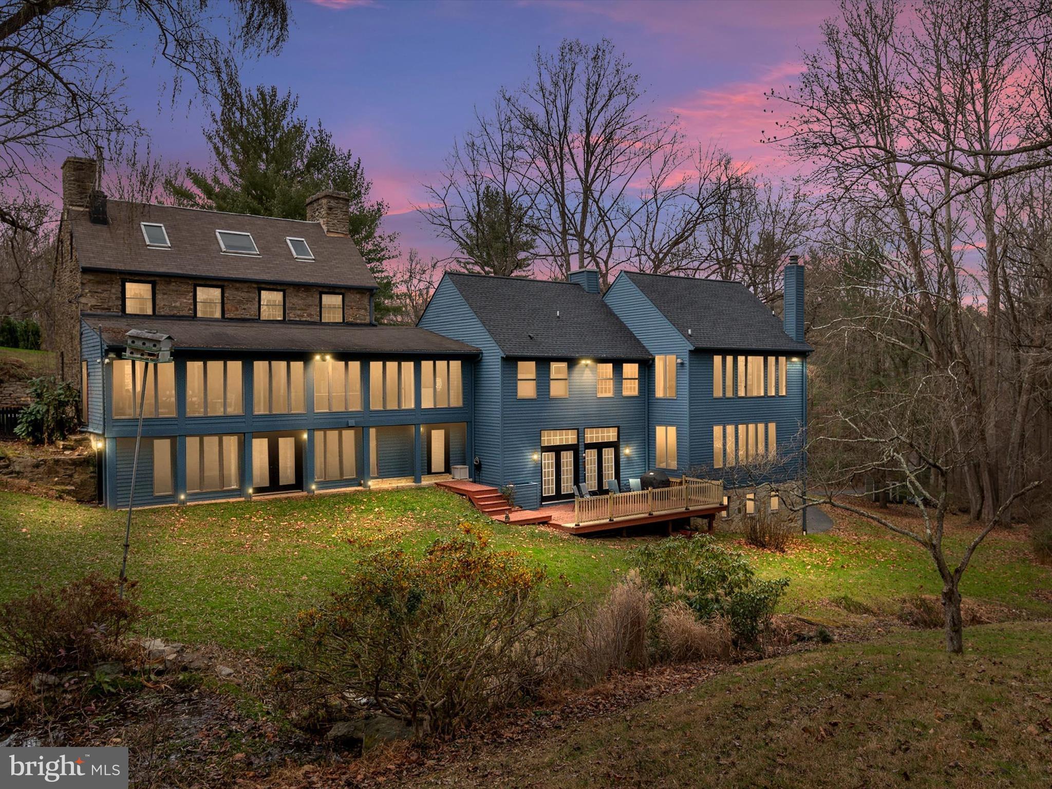 MARINER'S COVE - Residential