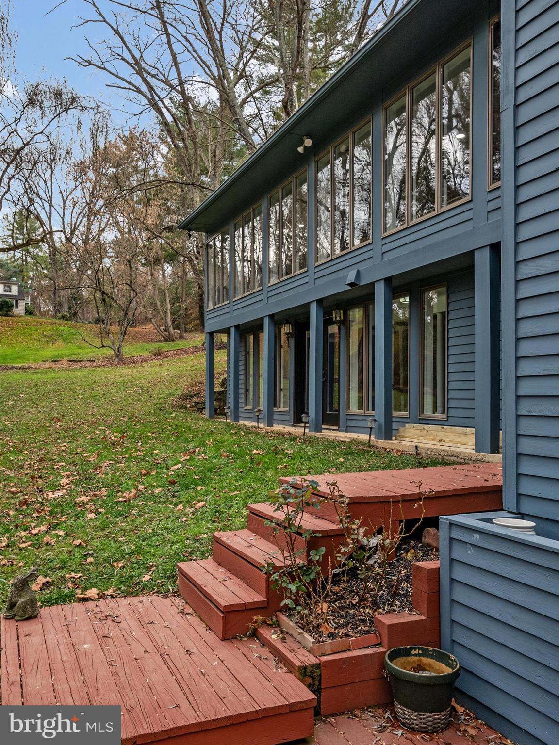 MARINER'S COVE - Residential