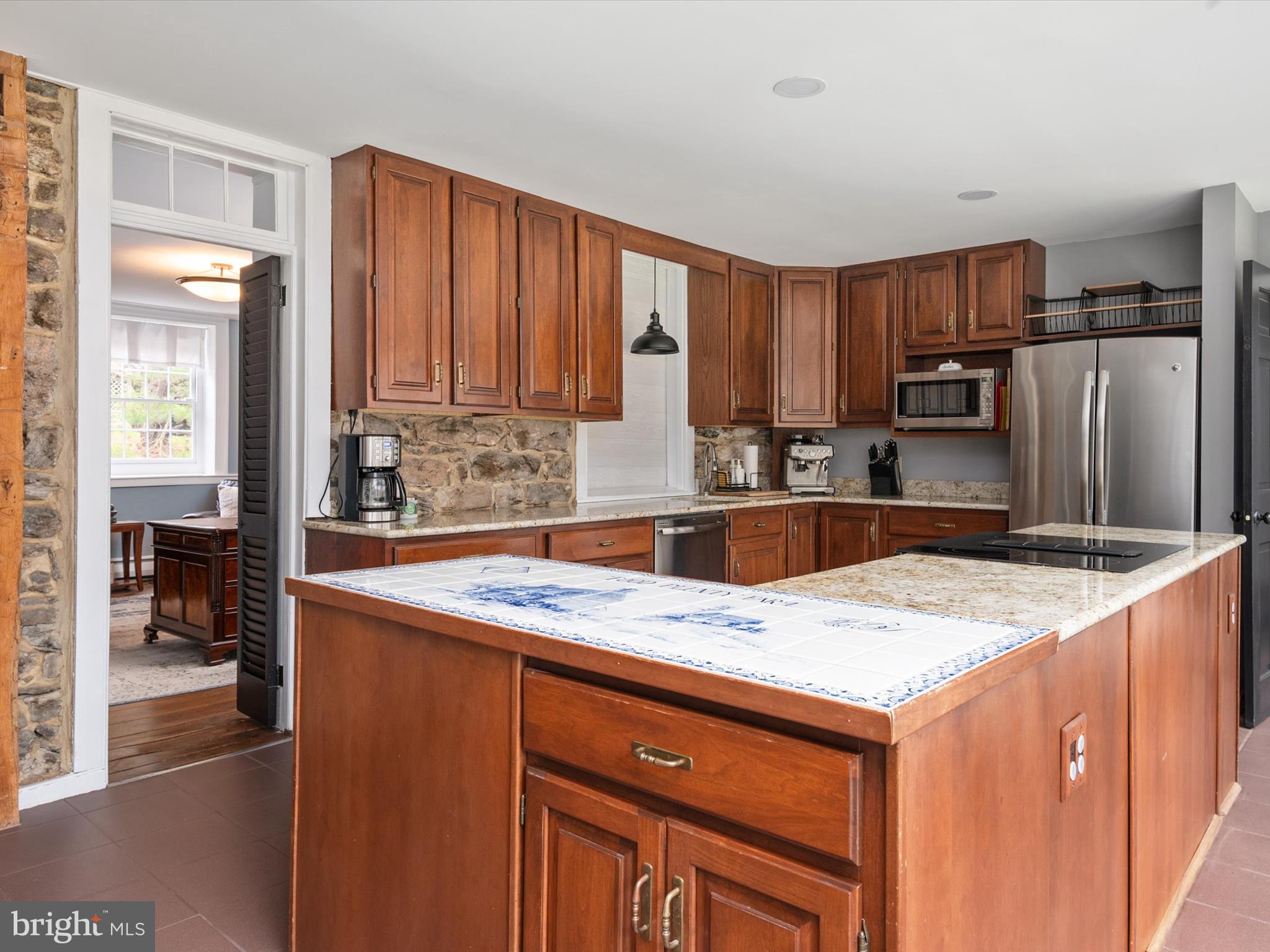 MARINER'S COVE - Residential